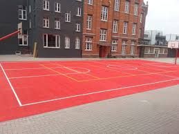 Sportvloercoating 27 De mogelijkheden zijn legio als het om het aanbrengen van belijning en/of coating op uw plein