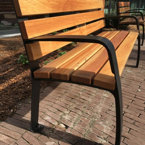 Parkbank Sofia 18 Zijaanzicht straatbank Sofia.