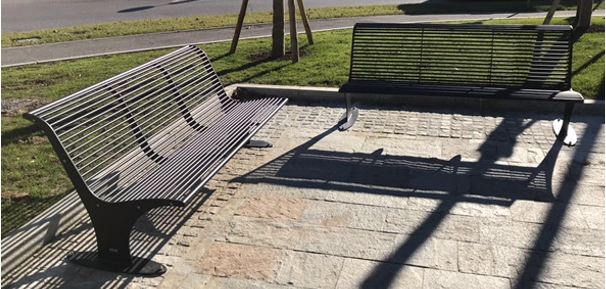 Parkbank Athene 3 Straatmeubilair op zijn mooist. Parkbank model Athene.