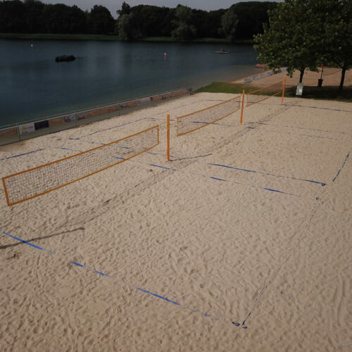 Beach-volleybal-tennis lijnen 11 Drie professionele strandvolleybalsets met beachvolleybalbelijning.