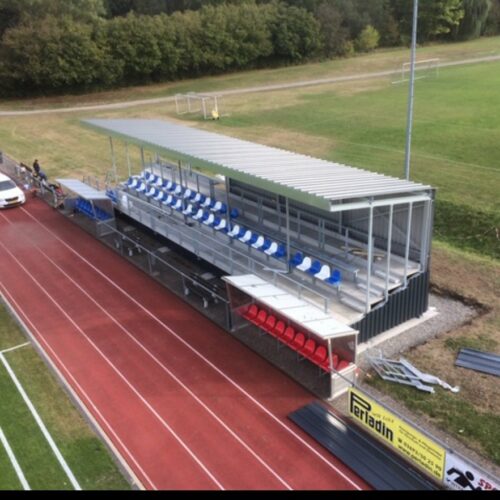 Tribune model Live 69 Tribunes model Live. Of u nu kiest voor zelfbouw met een bouwpakket of voor volledige installatie door vakmensen, SKWshop levert altijd maatwerk met een focus op duurzaamheid en veiligheid.