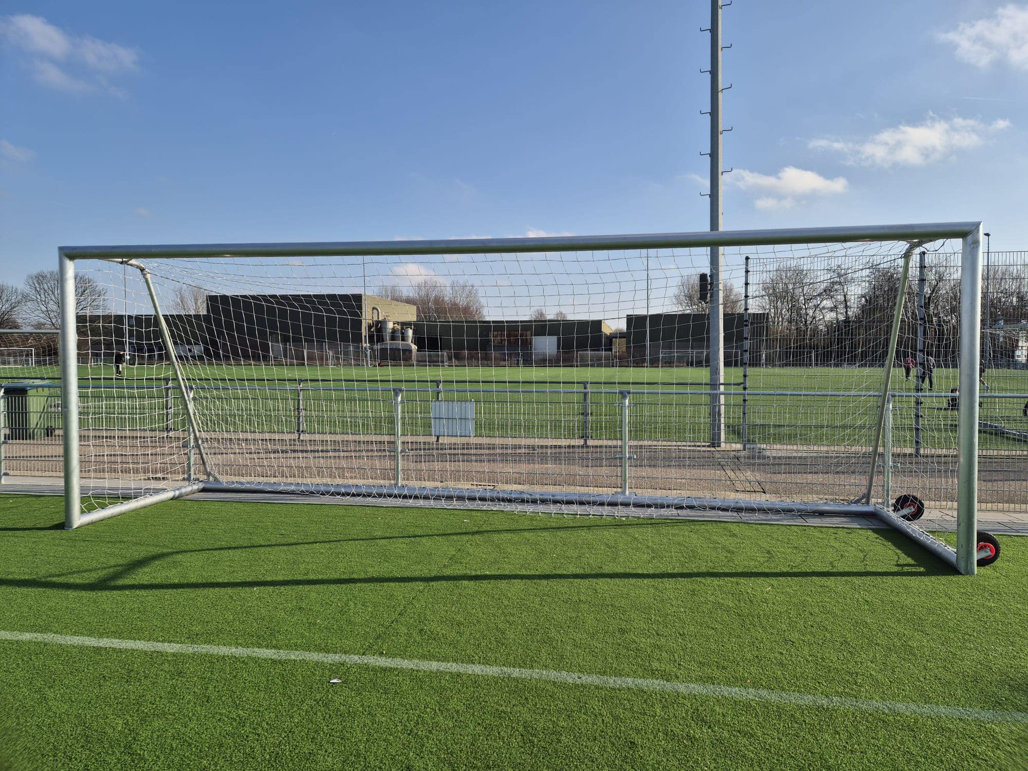 Voetbaldoel VD90 16 Een aanwinst voor iedere voetbalvereniging. Voetbalbaldoel VD90