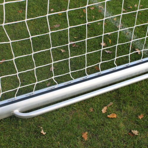 Pupillen voetbaldoel JVD180 57 De nethakenzloze netverbinding, geïntegreerde doelverzwaring en draagbeugel op 1 afbeelding. Het absolute topsegment. jeugd voetbaldoel.