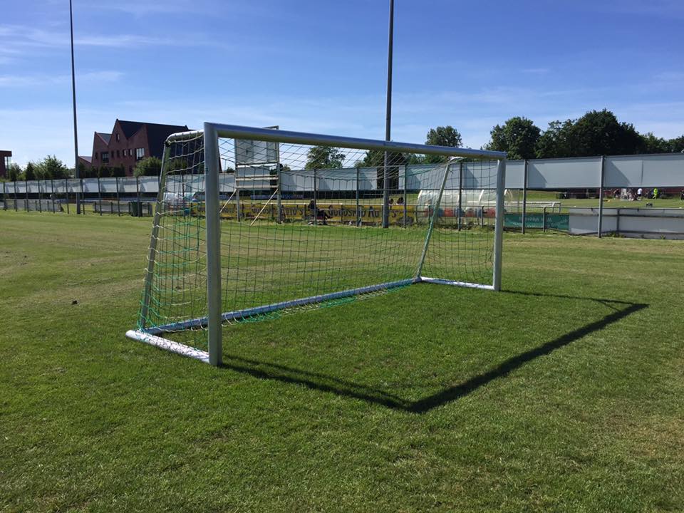 Pupillen voetbaldoel JVD180 2 Ook het G-team, Kids United van FC Groningen traint met onze JVD180 5 x 2m voetbaldoelen