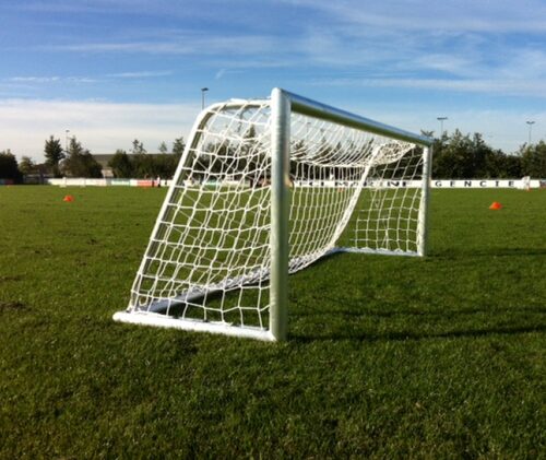3 x 1 meter voetbaldoelen - voetbaldoeltjes model JVD195. Het kwalitatieve topsegment voor een bijzonder scherpe prijs!