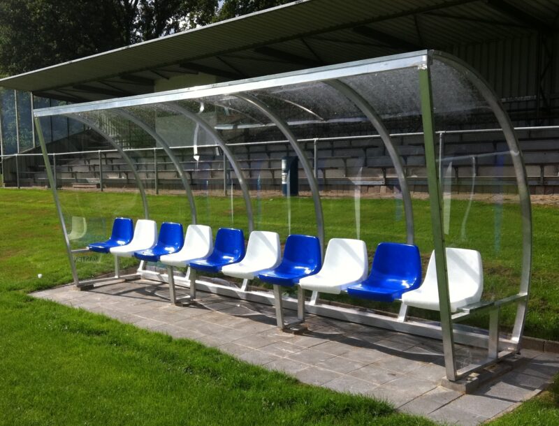 dugouts model DO150
